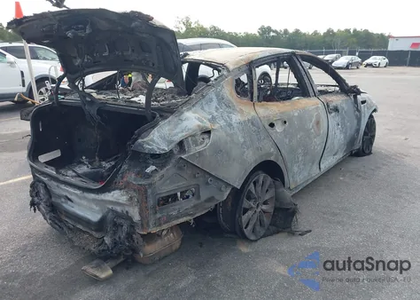 2017 Kia Optima Lx z USA, uszkodzony, nr VIN 5XXGT4L30HG123004